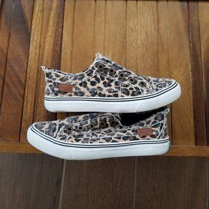 Blowfish Malibu slip on sneaker